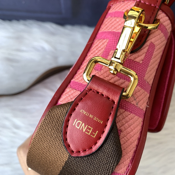 スーパーコピーブランドバッグ内部構造